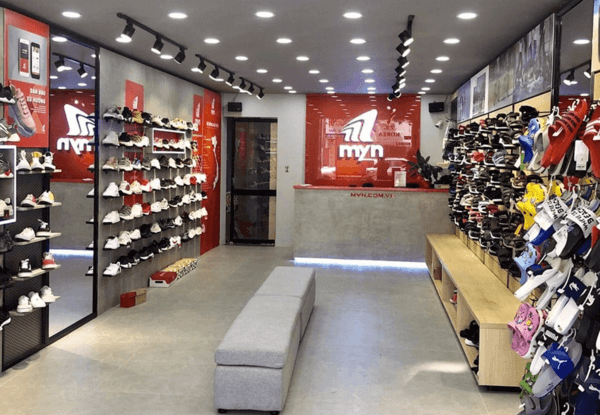 Top 10+ địa chỉ mua giày sandals nam tại Tp HCM giá tốt, chất lượng nhất 2022