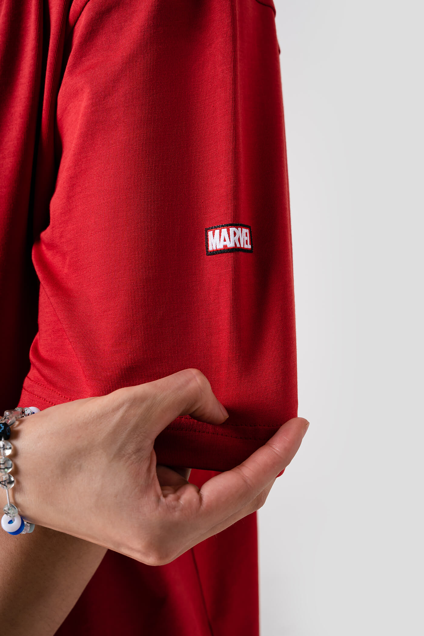 Áo thun Marvel Oversize Ant-Man Graphic Đỏ 5