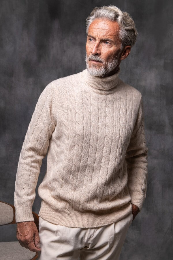 6 mẫu áo len nam trung niên thời trang nên có trong tủ đồ quý ông