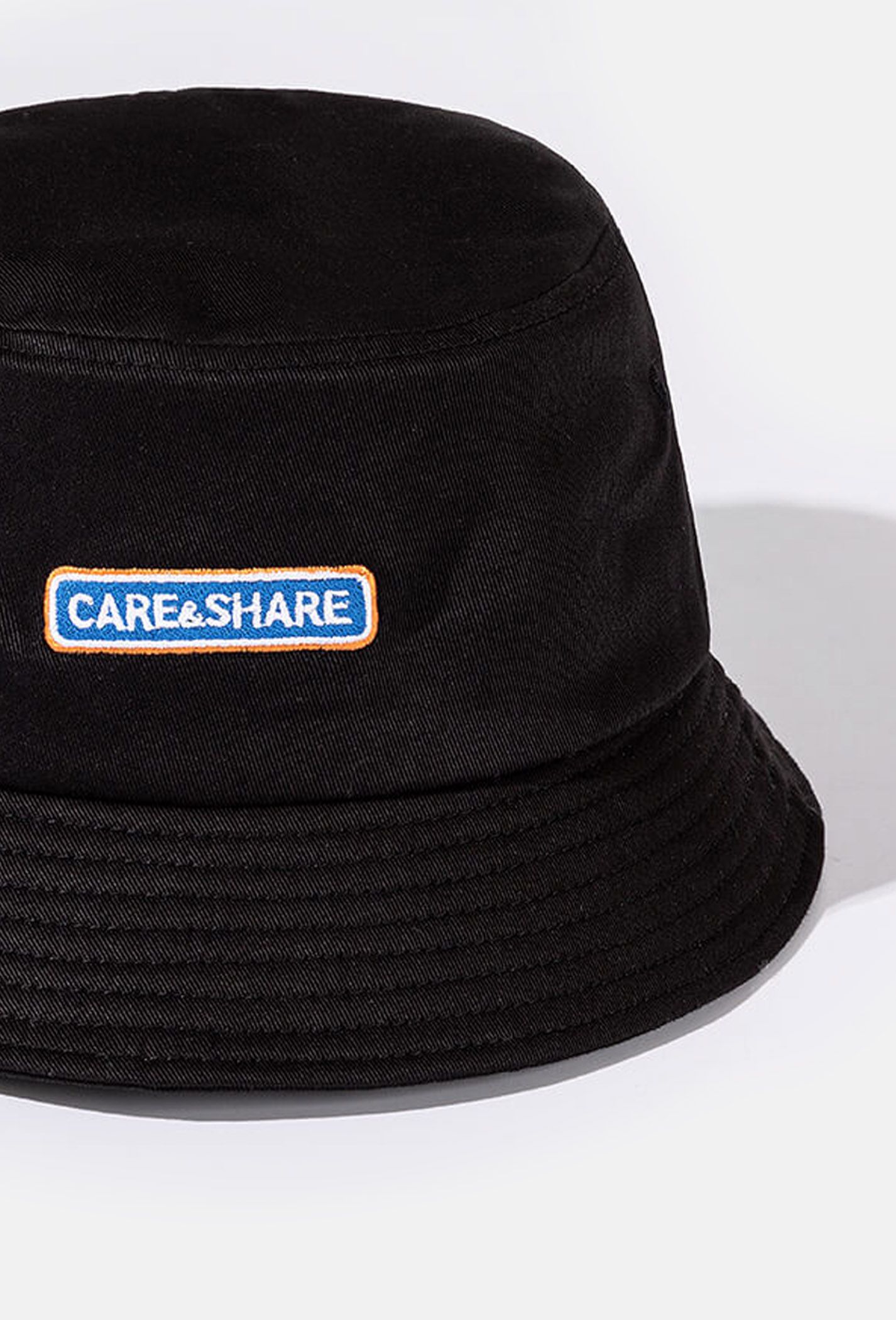 Mũ/Nón Bucket Hat thêu Care & Share Box - màu đen  2