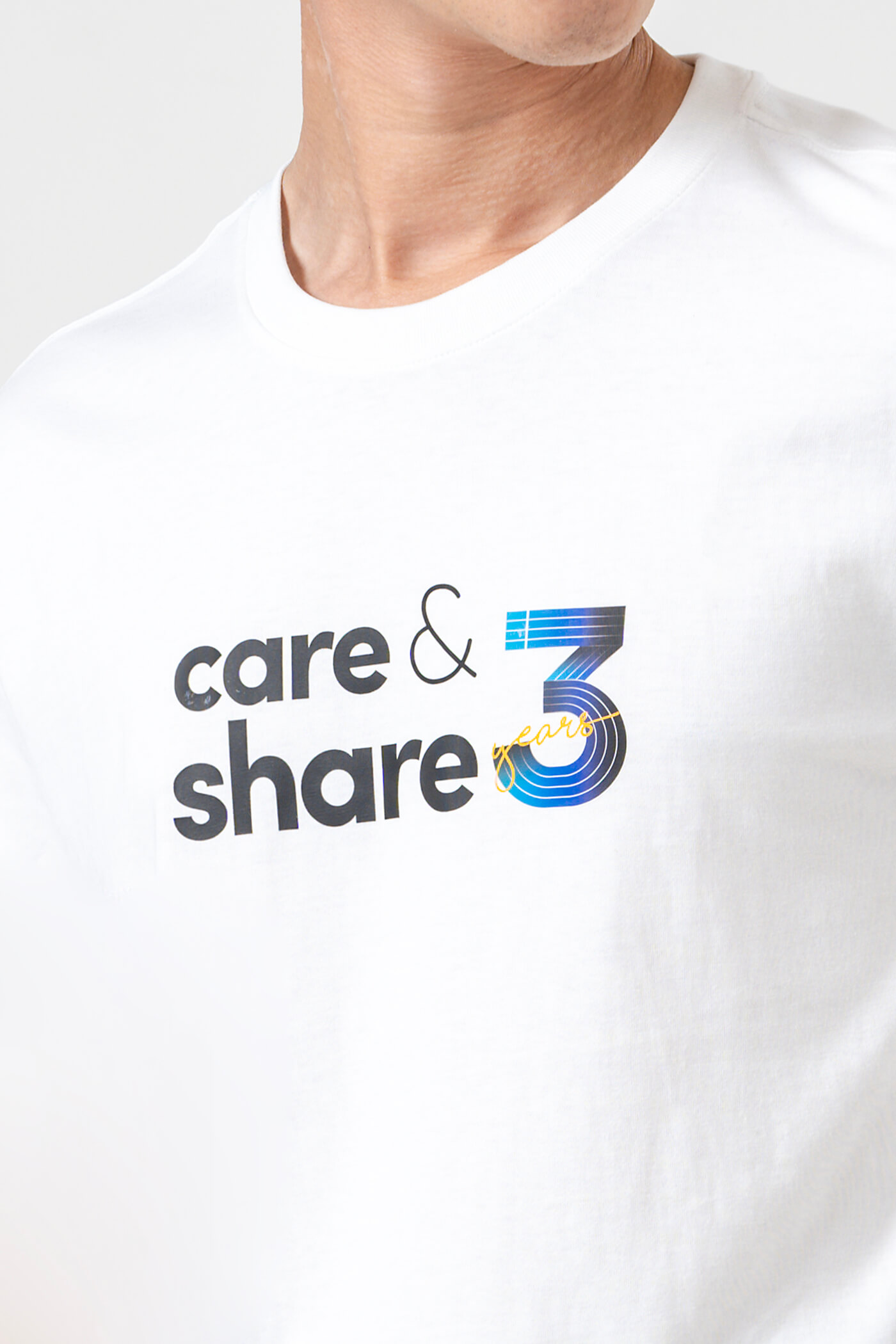 Áo dài tay Care & Share 3 Tuổi  1