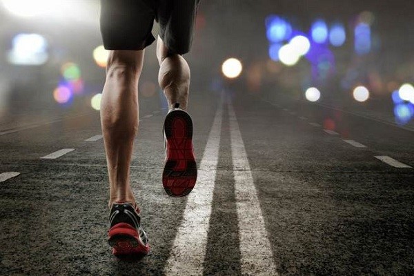 Nên chạy bộ thời gian nào trong ngày? Chạy bộ buổi tối có tốt không?