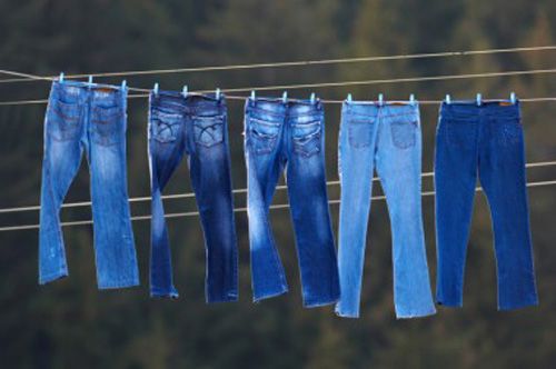 Những sai lầm khi giặt quần jeans và cách giặt bảo quản quần tốt nhất