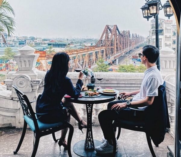 Đâu là 13 địa điểm hẹn hò Valentine 2022 ở đâu Hà Nội cực lãng mạn?
