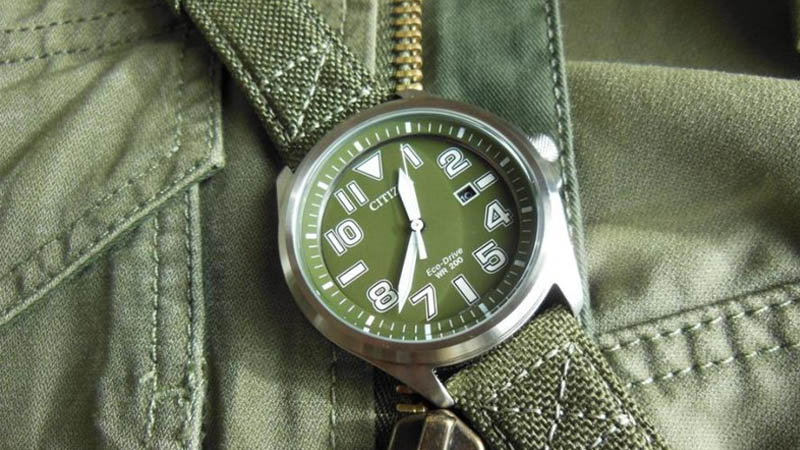 Đồng hồ quân đội là gì? Top 10 mẫu đồng hồ quân đội bạn nên thử