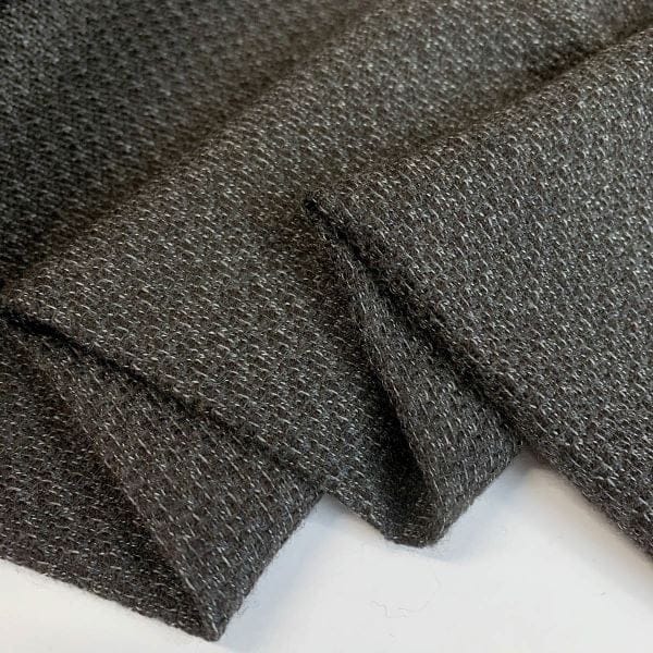 Vải tweed là gì? Tất tần tật về chất liệu vải tweed sang trọng