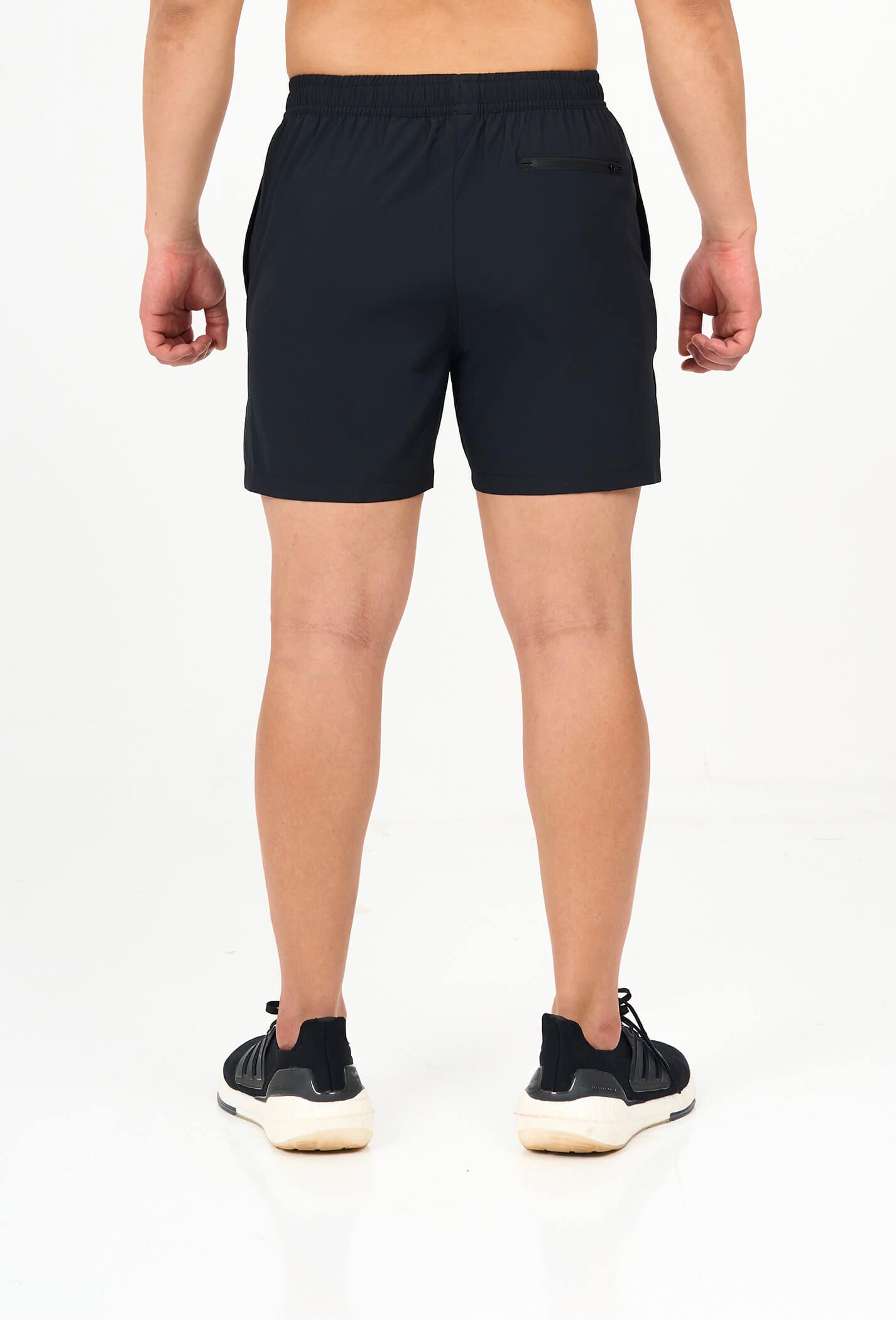 Quần shorts nam thể thao 5" xẻ gấu cao (túi sau có khóa kéo) den 3