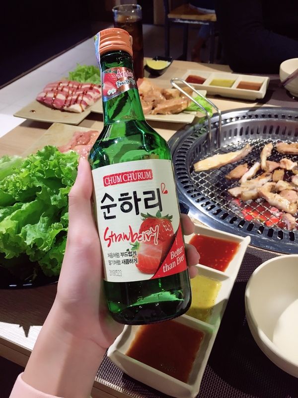 Đánh chén 10 quán rượu Soju Hà Nội cho các tín đồ mê rượu Hàn Quốc