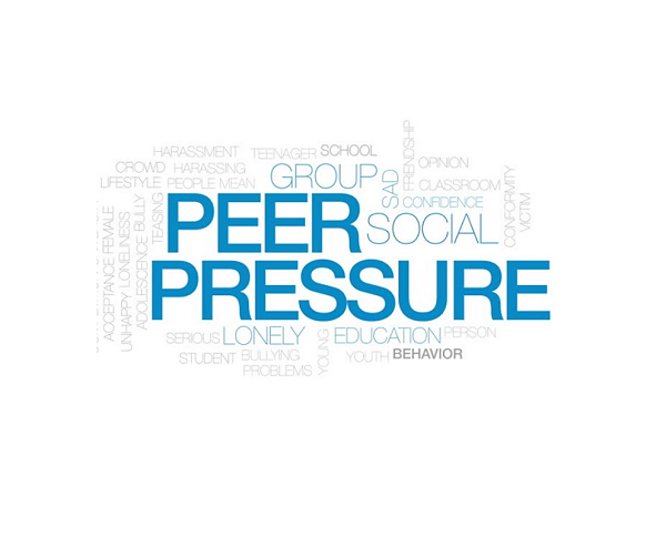 Peer pressure là gì? Cách vượt qua áp lực đồng trang lứa