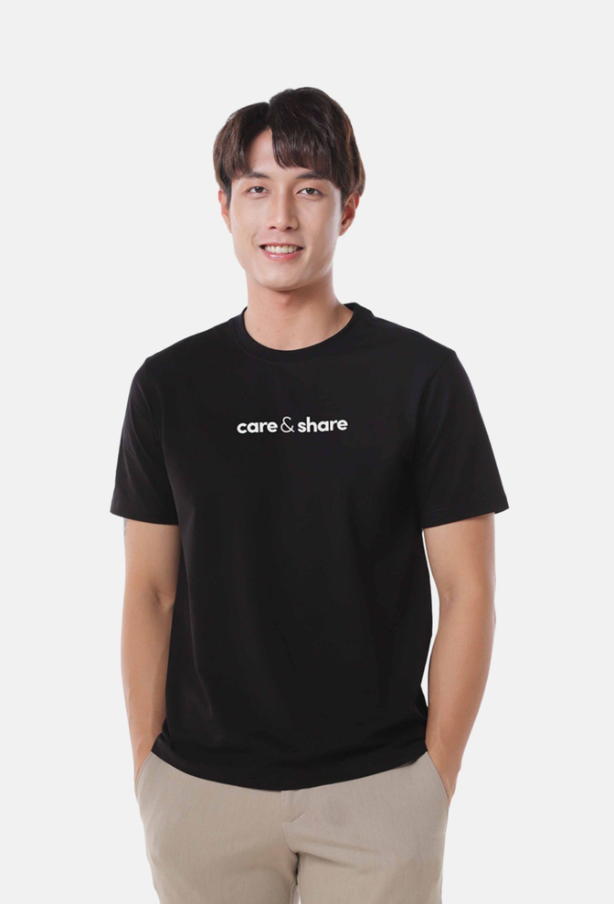 Áo thun nam Cotton Compact phiên bản Premium in Care & Share giữa áo màu đen