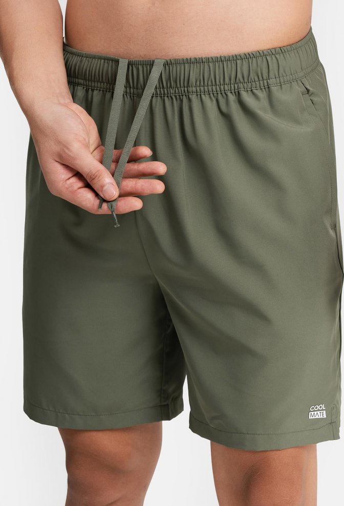 Quần shorts nam thể thao Recycle 7" V2 (túi sau có khóa kéo) - Xanh rêu more